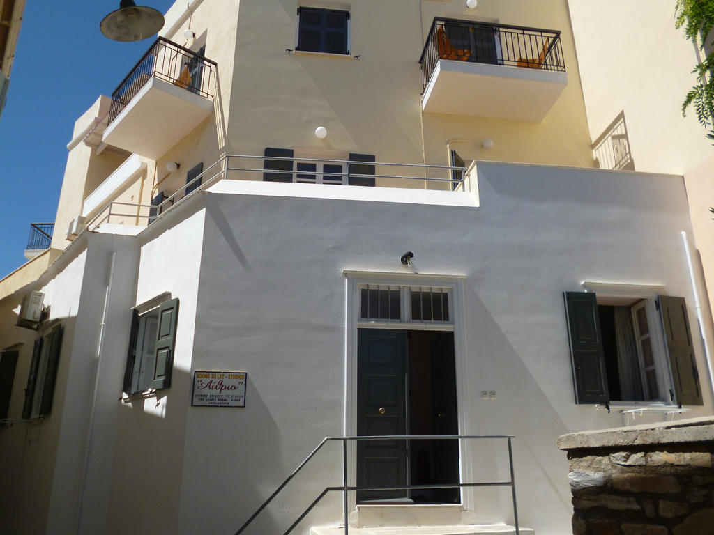 Ethrion Hotel Ermoupoli Buitenkant foto