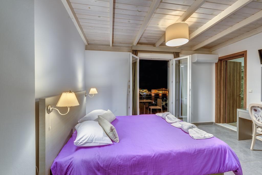 Ethrion Hotel Ermoupoli Buitenkant foto