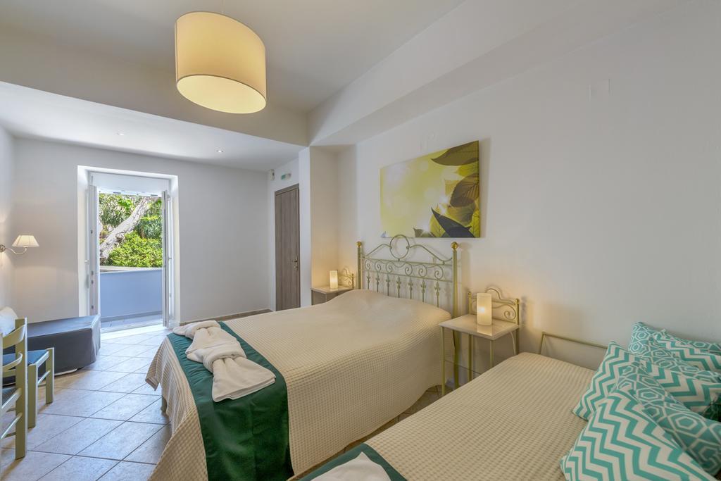Ethrion Hotel Ermoupoli Buitenkant foto