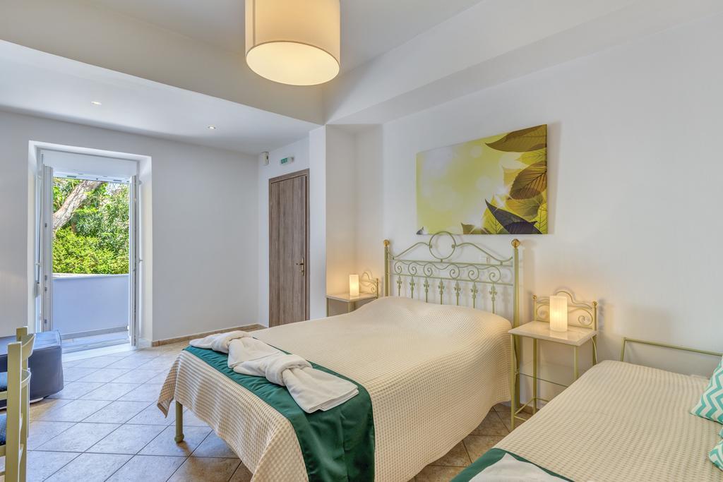 Ethrion Hotel Ermoupoli Buitenkant foto